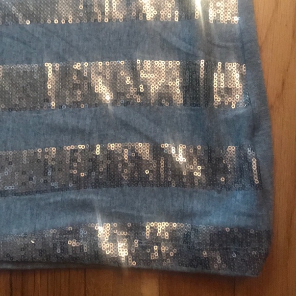 NY Collection Tank - Picture 3 of 5